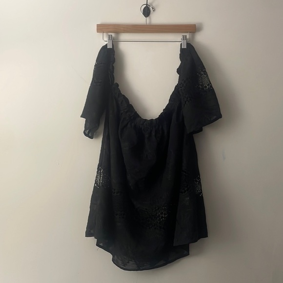 E. SSUE Black Sheer Off Shoulder Peasant Shirt Sz Large - Picture 1 of 5